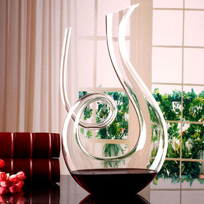現代手によって吹かれるガラス デカンター、明確なガラス平底のワインのデカンター サプライヤー