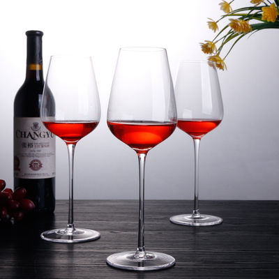 手によって吹かれる無鉛ガラス、優れたイタリア様式の水晶ボルドーの赤ワイン ガラス サプライヤー